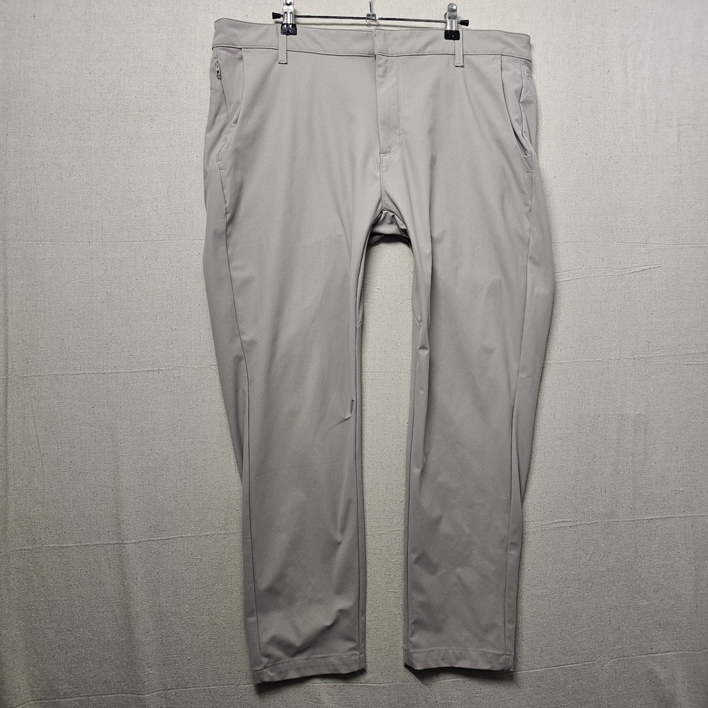 Fabletics Brutalist Men's 38x30 Khaki Golf Business Casual Zip Pocket Pants